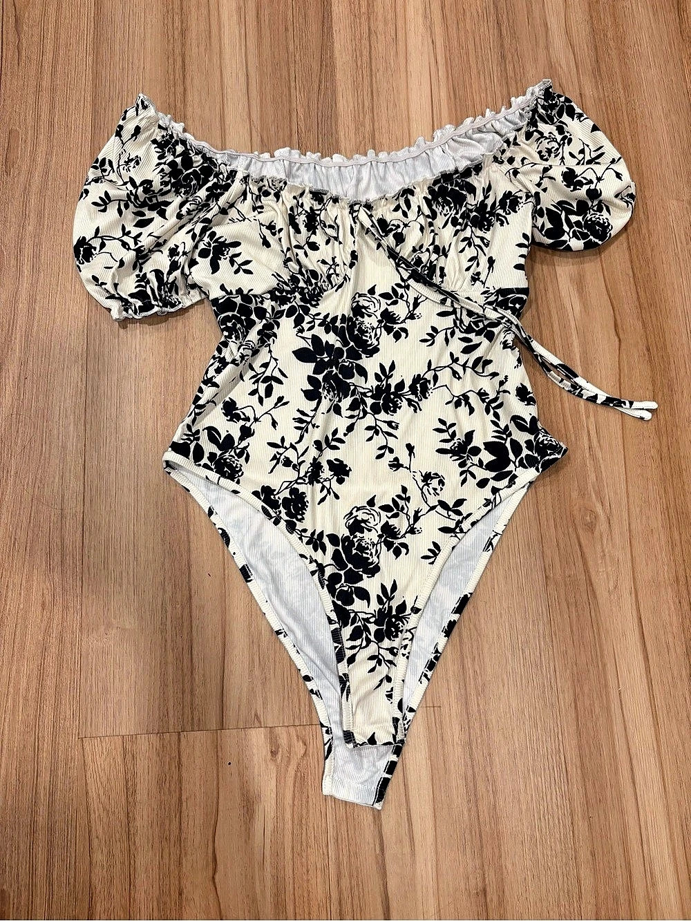 YOZY Floral bodysuit in Cream & Black Size Large